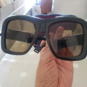 Gucci | Accessories | Gucci Oversize Sunglasses No Scratch  display picture 3